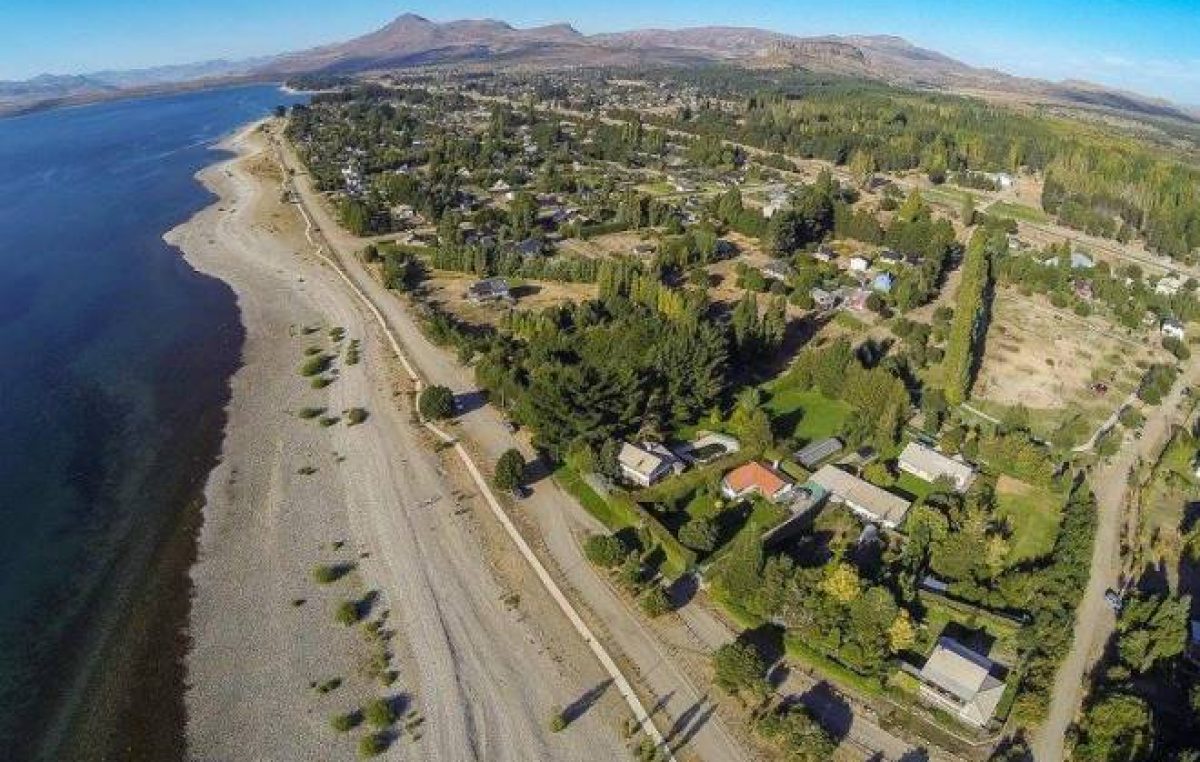 Los límites insólitos de Dina Huapi