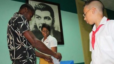 En Cuba convocan a elecciones parciales y generales
