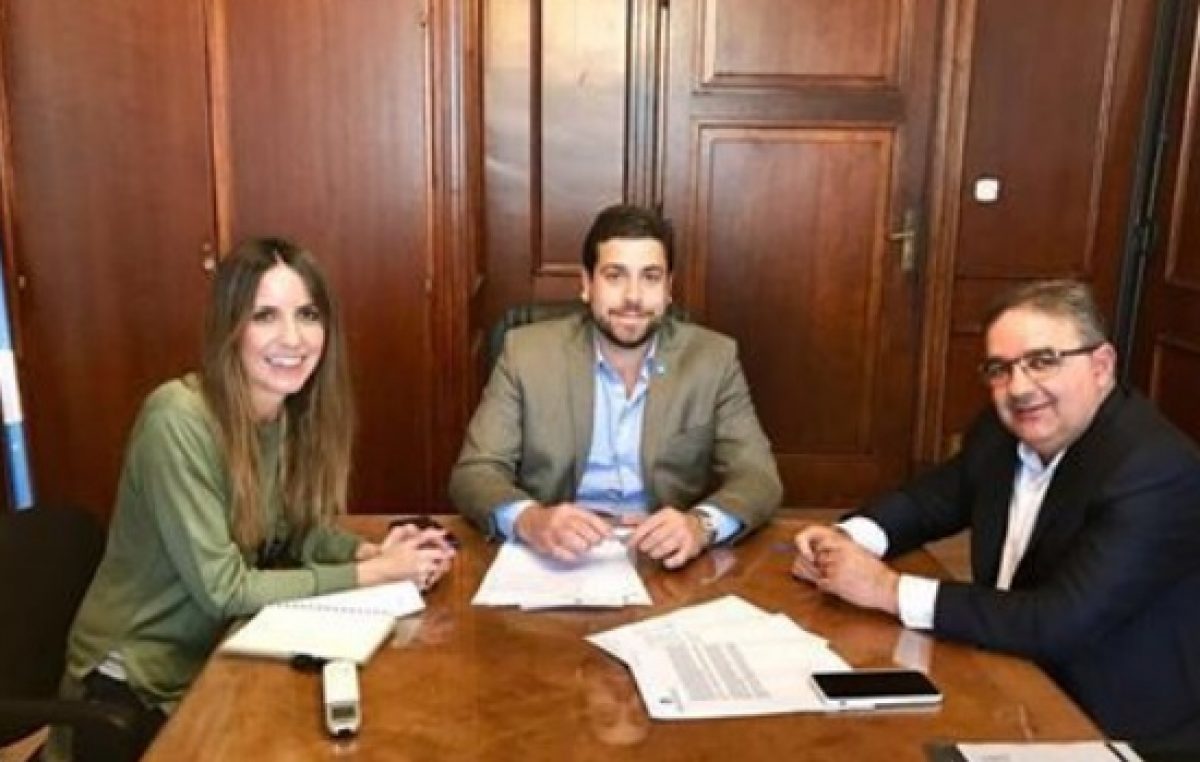 El intendente de Catamarca pasó a planta a más de 70 trabajadores comunales