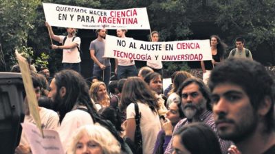 “Buscan vaciar el Conicet”