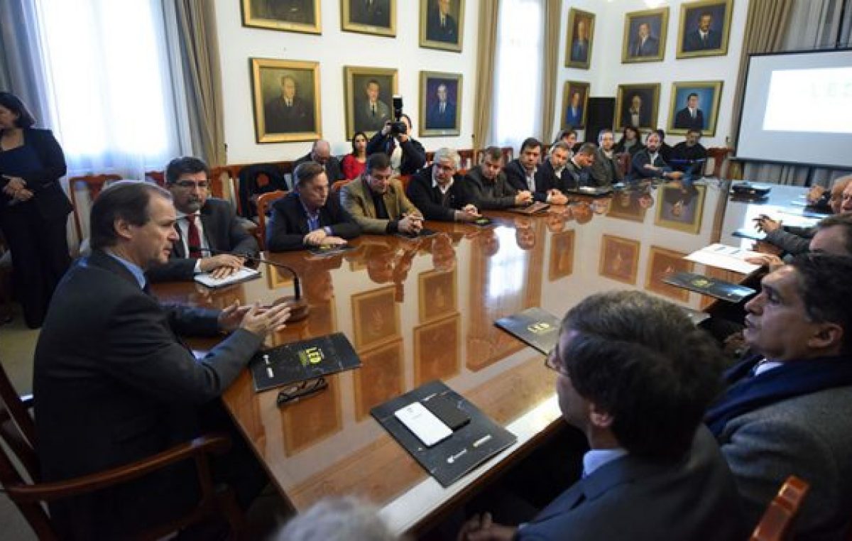 Reemplazarán 50.000 lámparas convencionales por LED en localidades entrerrianas