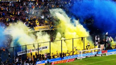Pelota para pocos, imagen de tribuna para muchos