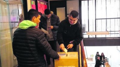 Rosario: Una bolsa de trabajo recibió en dos días 3.500 currículum