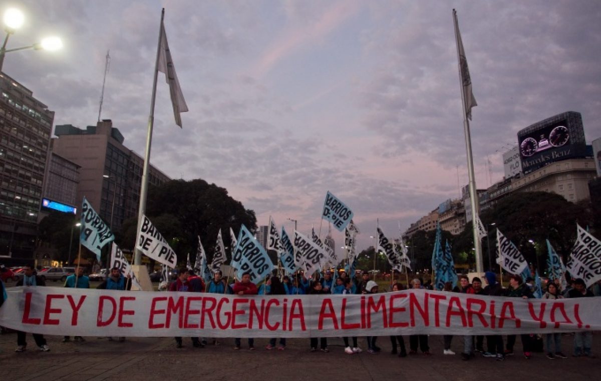 Ante los niveles de pobreza y desocupación crecientes, Stanley recibió a movimientos sociales