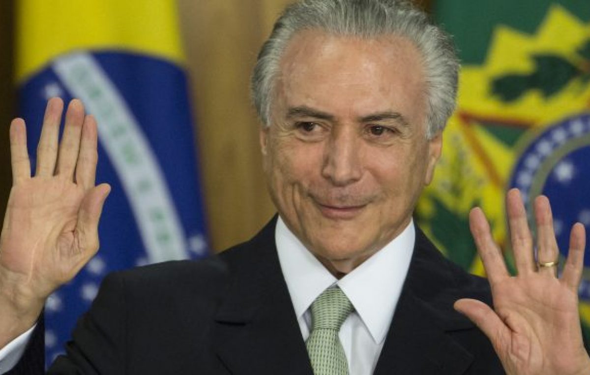 Temer le echa nafta (más cara) al fuego