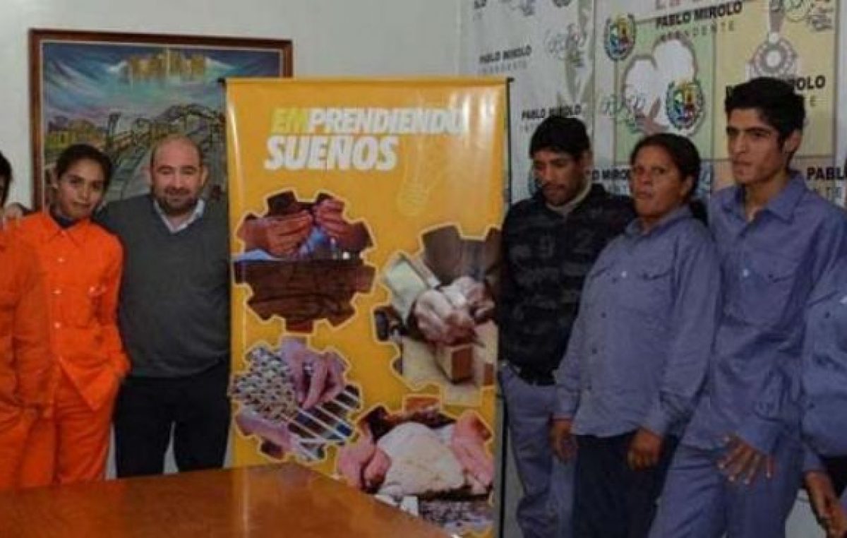 El municipio destacó que más de 400 bandeños ya participan del plan «Emprendiendo sueños»
