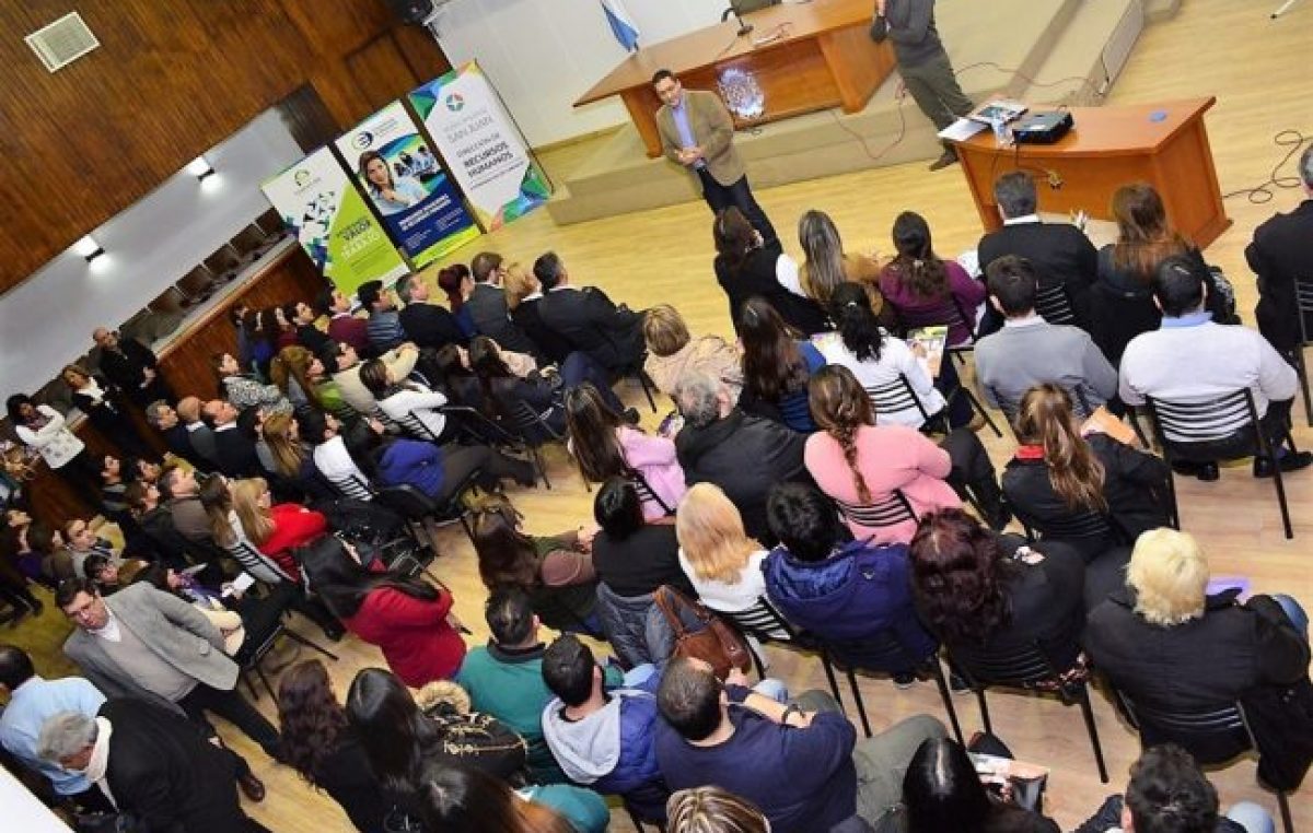 Capacitan a empleados municipales de la Capital de San Juan