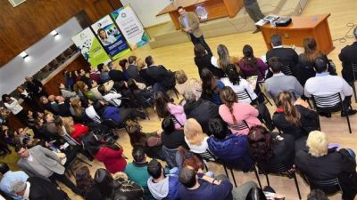 Capacitan a empleados municipales de la Capital de San Juan