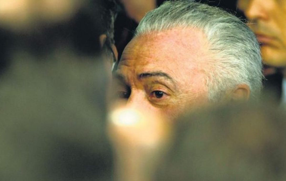 Cae la imagen de Temer a un mínimo histórico