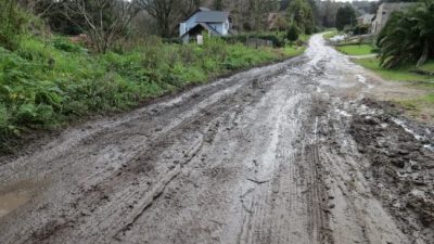 Vecinos de Sierra de los Padres advierten sobre el abandono del barrio por parte del municipio