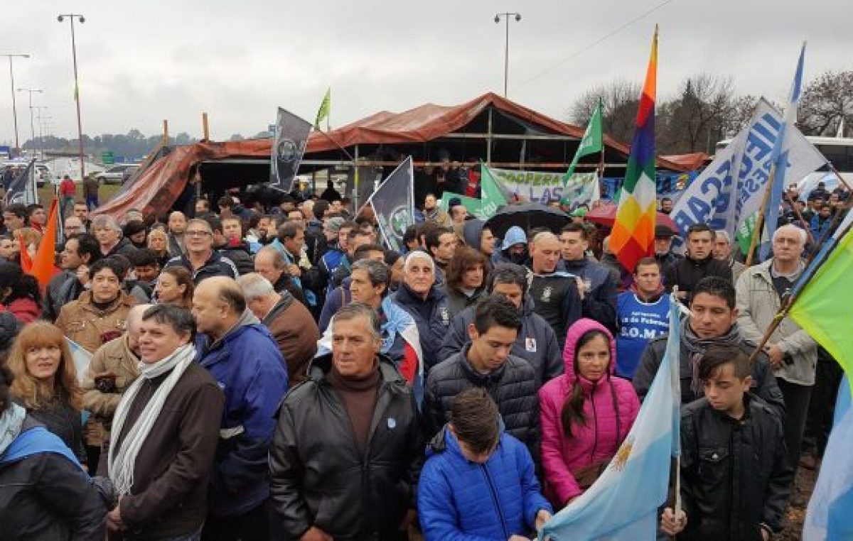 Emergencia laboral: Continúa el reclamo por los trabajadores despedidos en Atucha II