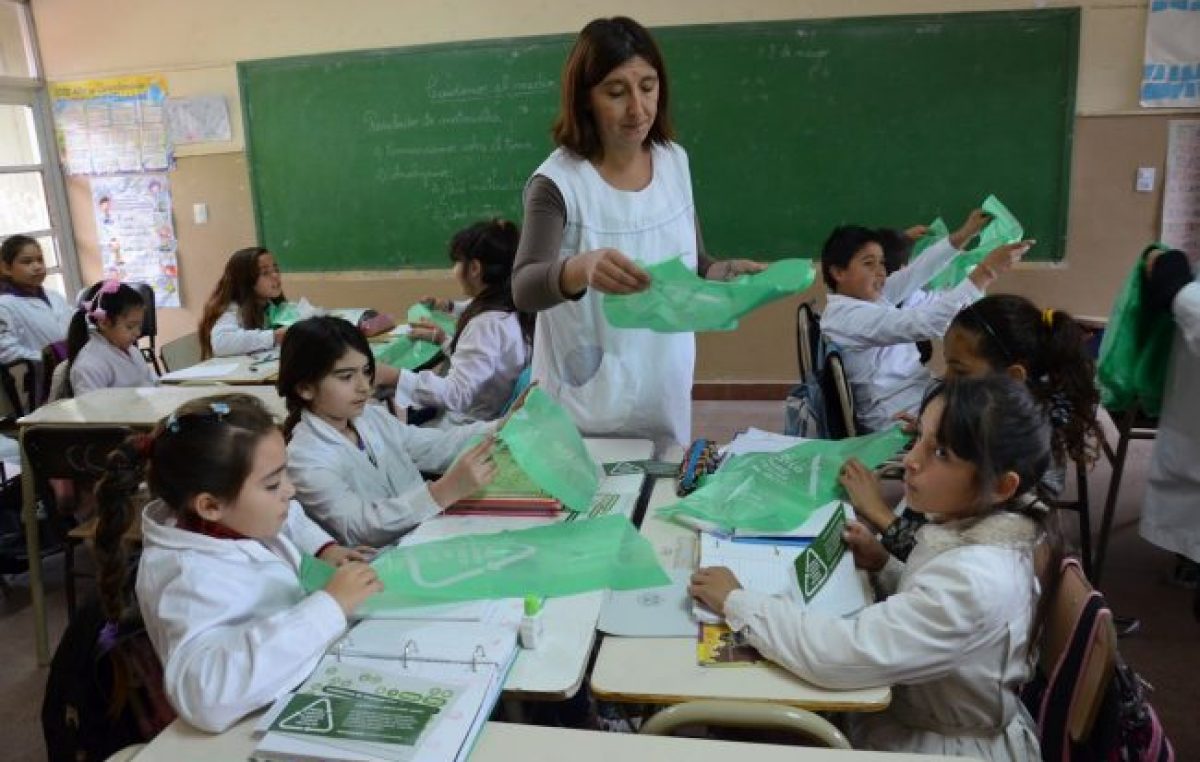 Mar del Plata: Presentan comunicación en el Concejo por los recortes de horas extras en Educación