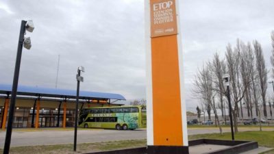 Plottier: de a poco la terminal se pone en movimiento
