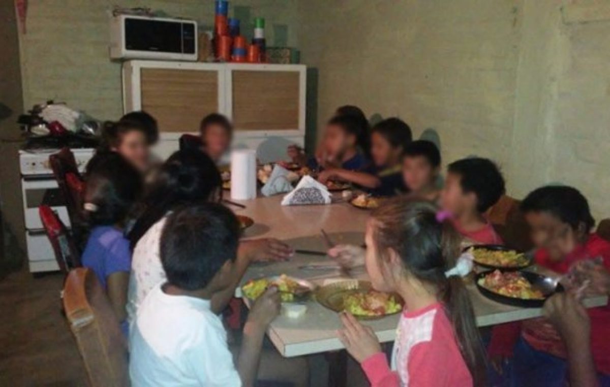 Hilda, la «mamá» que le da de comer a 250 niños en San Rafael