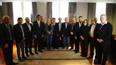 La liga de gobernadores del PJ avanza en una estrategia común contra Vidal