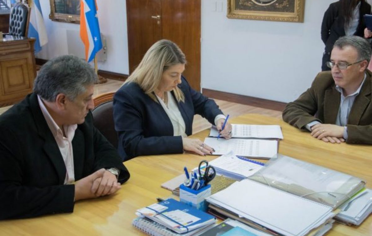 Tolhuin acordó pago de deuda histórica al ex IPAUSS