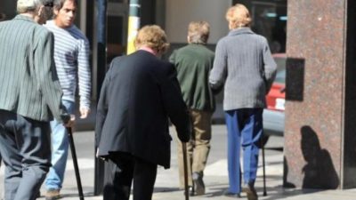 Es pobre la mitad de los adultos mayores de Mar del Plata