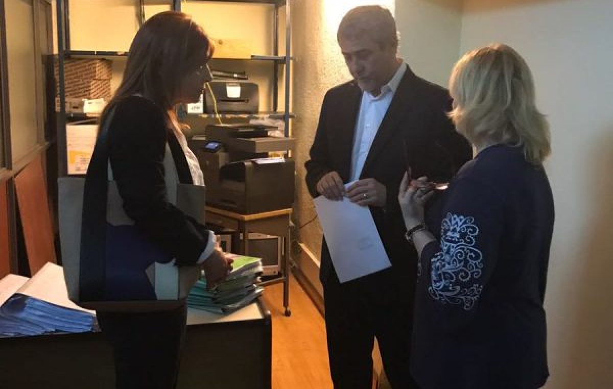 El reclamo del intendente de Avellaneda: «Llamé más de diez veces a Vidal y jamás me atendió»