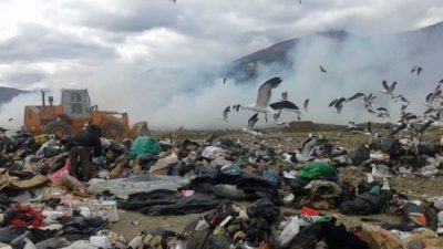 Trabajadores del vertedero de Bariloche retienen servicios