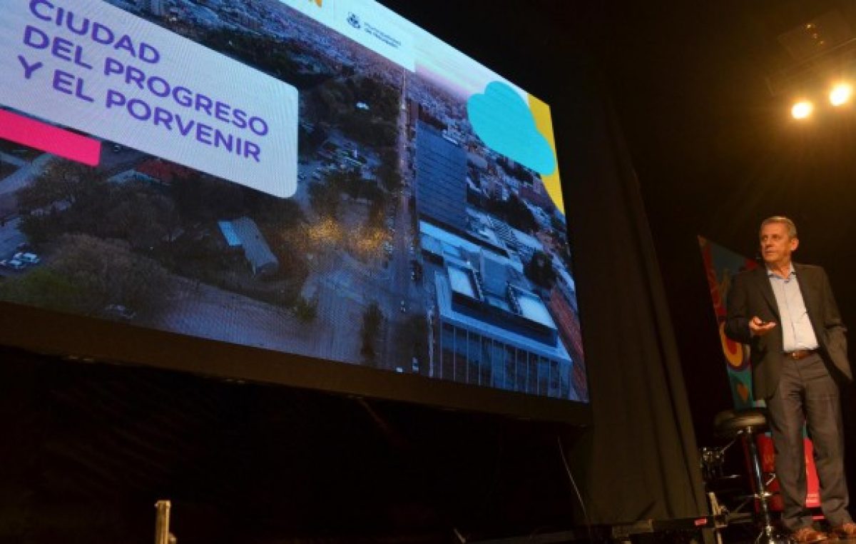 El Intendente de Neuquén quiere extender el Metrobus a Cipolletti y Centenario