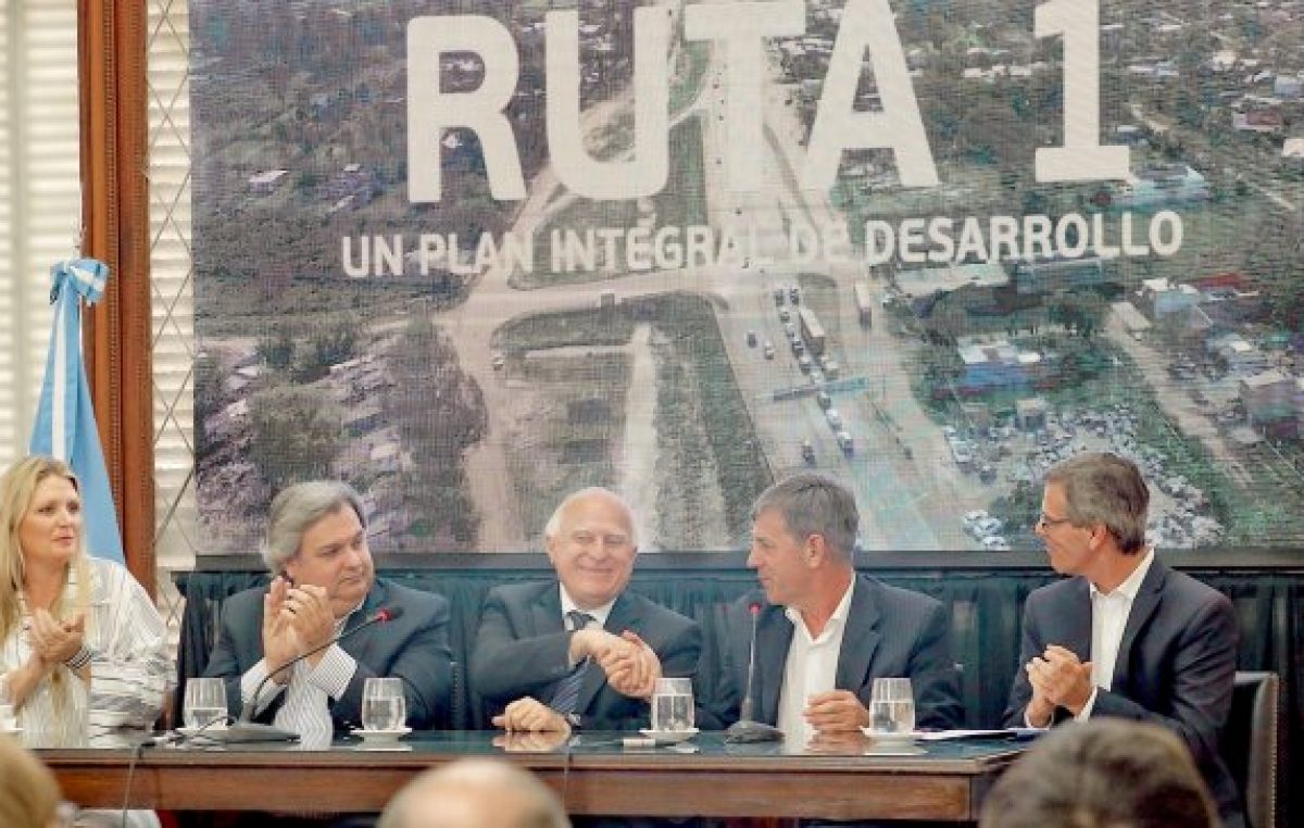 Presentaron el Plan Integral de Desarrollo para la Costa santafesina en la Ruta 1