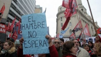 Organizaciones sociales coparon el centro porteño por la emergencia social