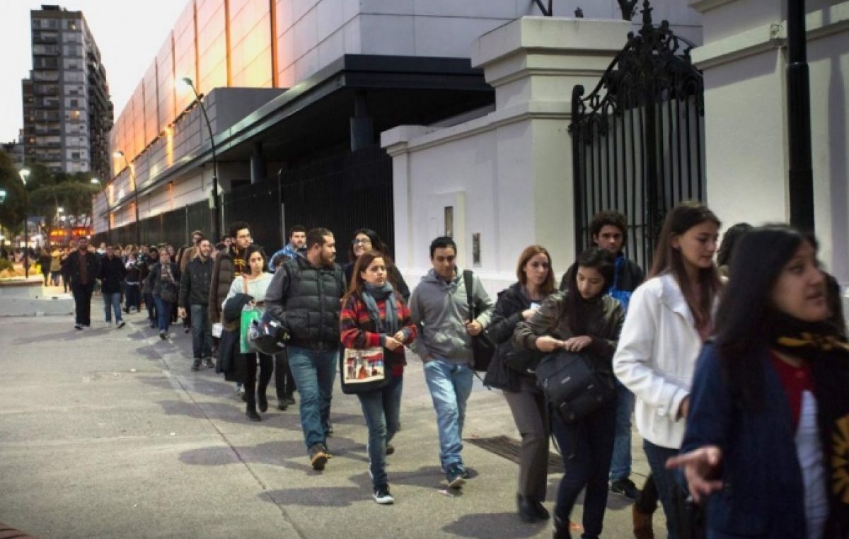 ¿Otra estafa? Nación lleva mil “potenciales” búsquedas laborales en una golpeada Mar del Plata