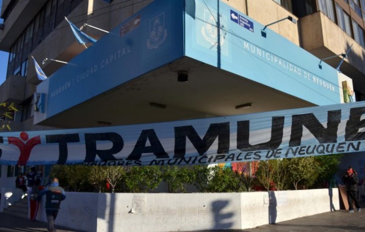 Neuquén: Quiroga en jaque después de 12 años, Sitramune amenazó con un paro general