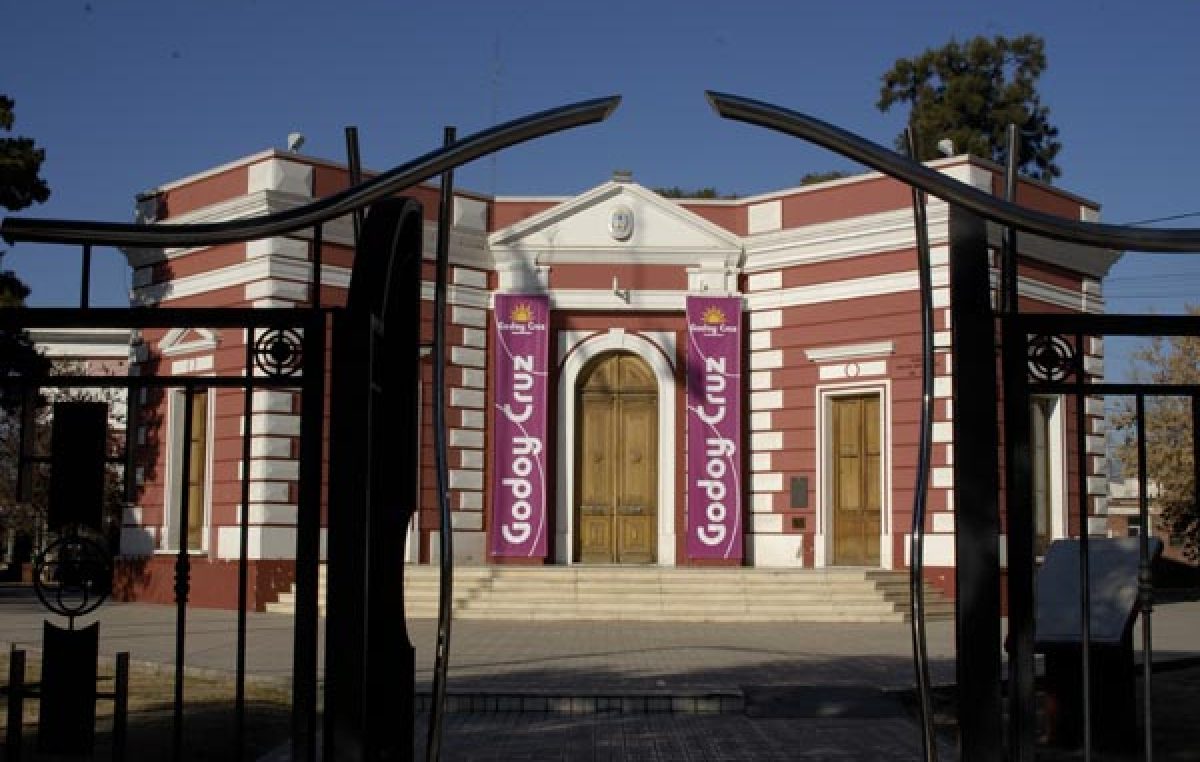 Godoy Cruz construirá y adjudicará un complejo de viviendas