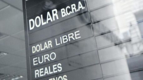 Elecciones al ritmo del dólar