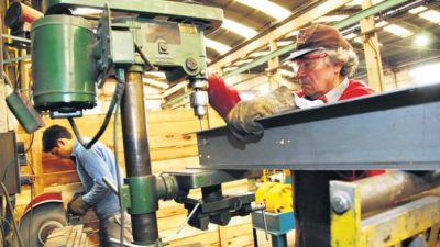 Sangría de empleos en la industria