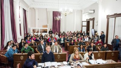 Paraná Campaña: Alumnos de 13 localidades expusieron sus proyectos en el Senado