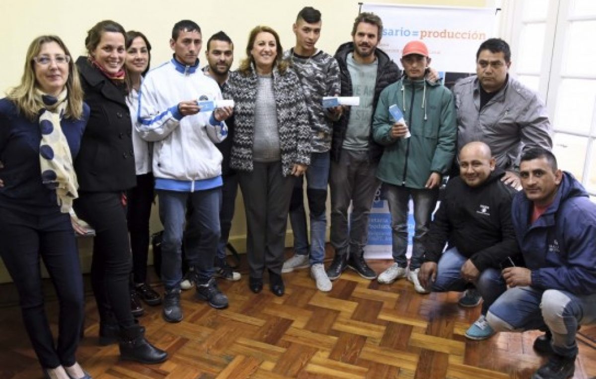 Unos 4.500 jóvenes rosarinos se capacitan en oficios