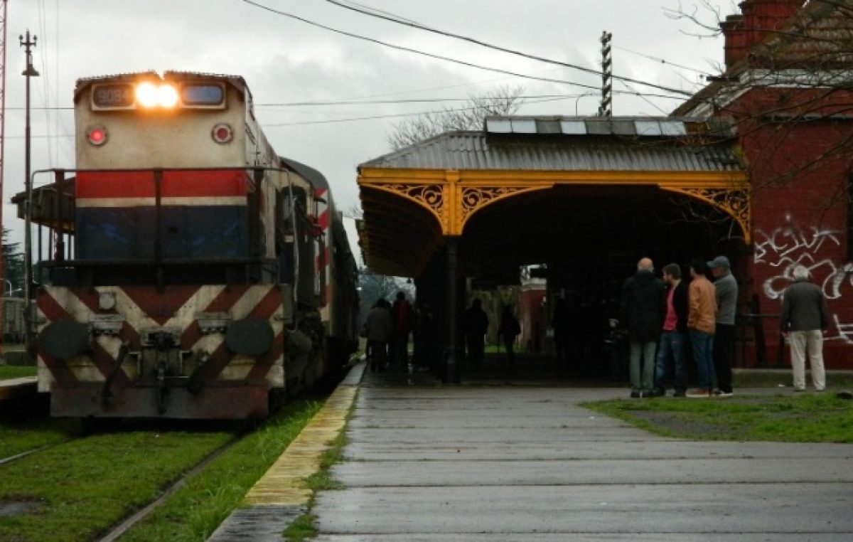 Más de un año sin tren: vecinos de Tandil reclamaron su vuelta con un festival cultural