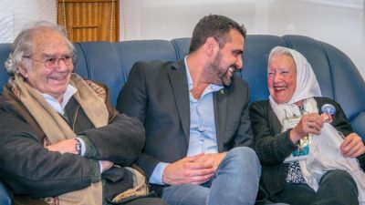 Nora Cortiñas y Pérez Esquivel visitaron la Intendencia de Ushuaia