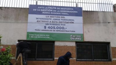 Intendente kirchnerista le pone su nombre a las obras ante la falta de fondos de la Provincia