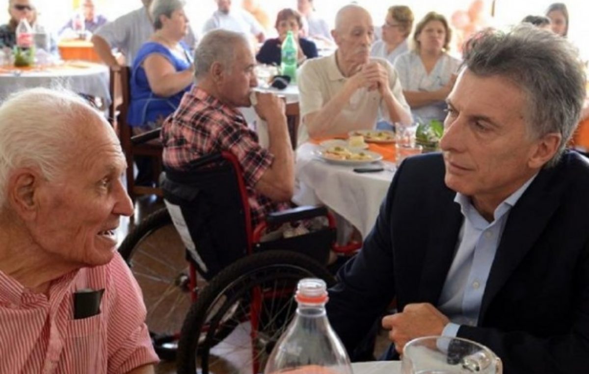 Advierten que el Gobierno busca “gastar menos en jubilaciones para pagar la deuda”