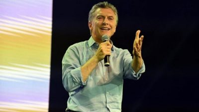 Para celebrar la victoria, y tras dos años de ajuste, Macri volvió a prometer que va a terminar con la pobreza