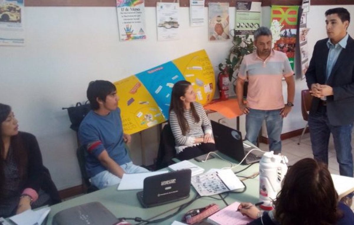 “Empleo joven” benefició a 800 personas de Trelew