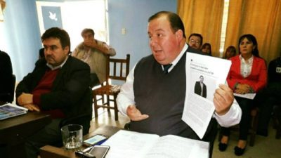 FME: aseguran que el municipio está dando de baja a becados