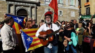 Madrid asume el poder catalán y Puigdemont huyó a Bruselas
