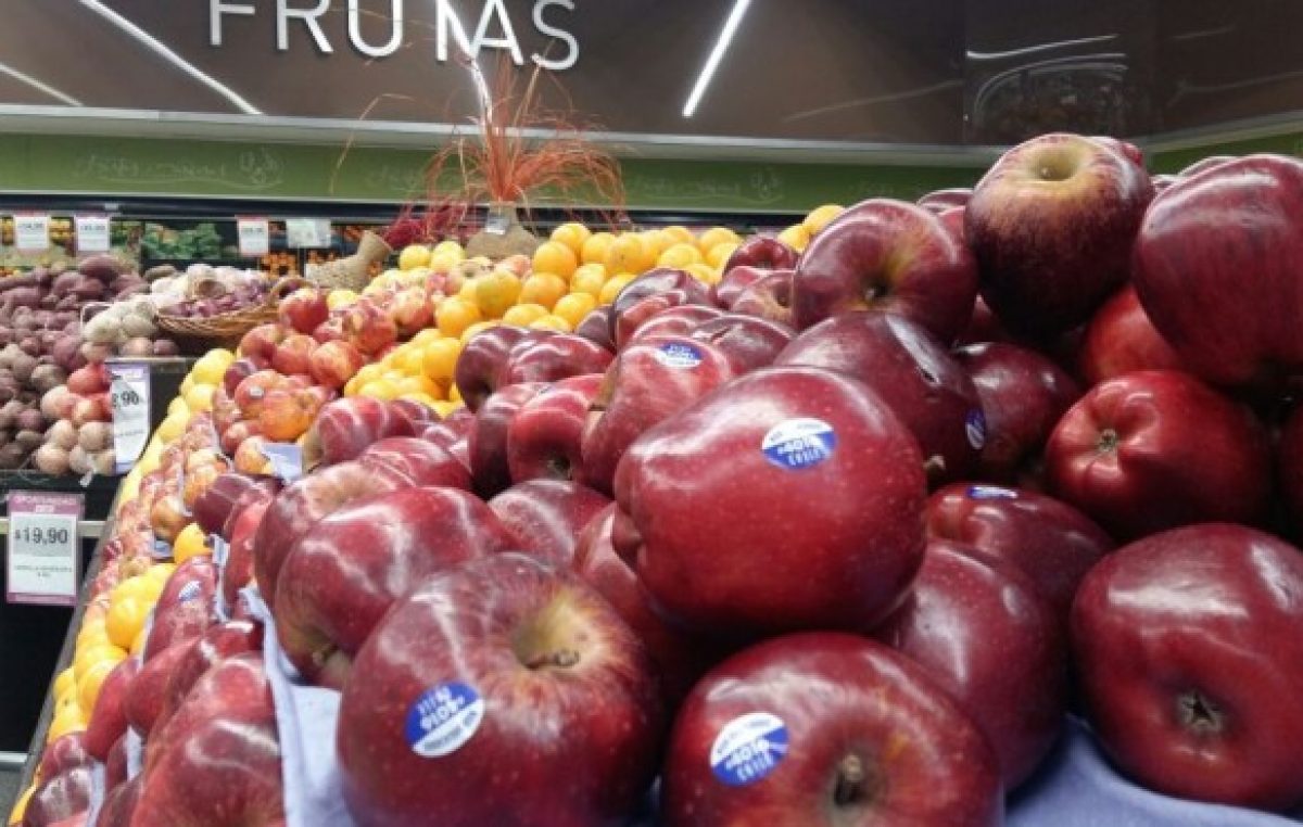 Salta 500% la importación de manzanas desde Chile