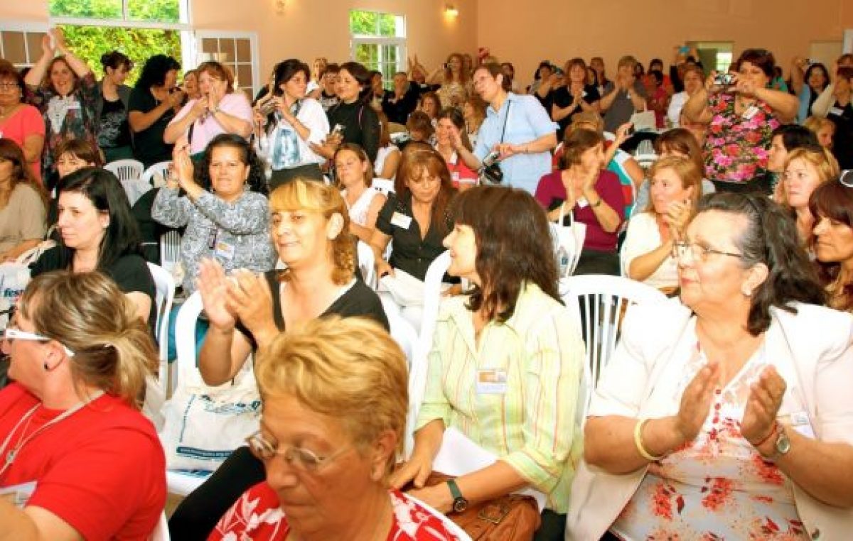 Convocan a una marcha de Mujeres Municipales en San Carlos Centro