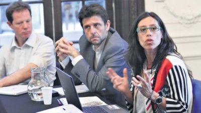 Lo que más crece es la precarización laboral