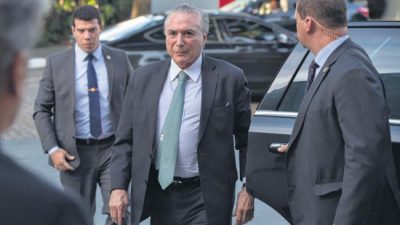 Temer se defiende con fondos del Estado