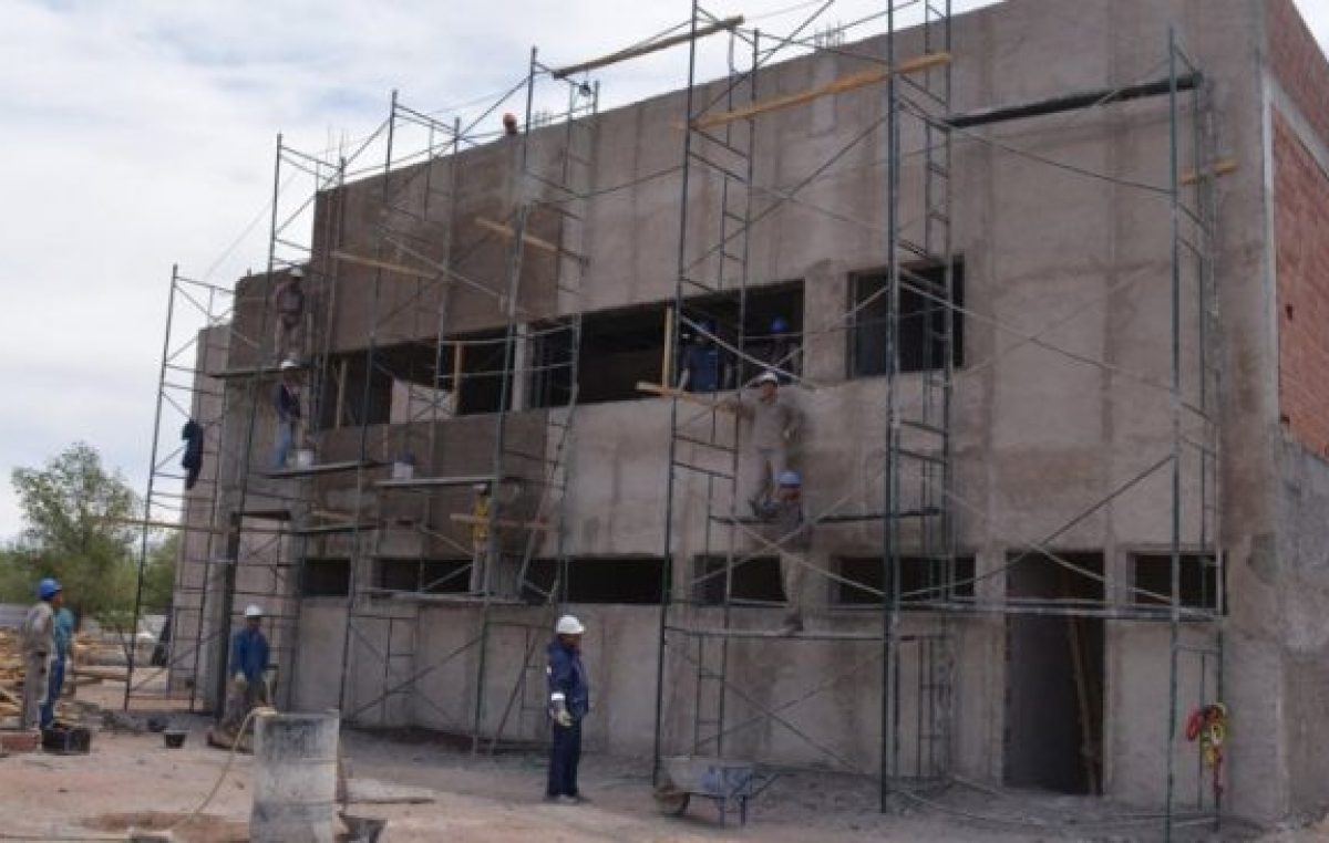 Va rápida la obra de la nueva Muni de Rincón de los Sauces