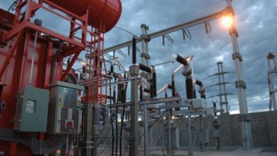 Anuncian un aumento de 38% en la tarifa de electricidad en el interior del país