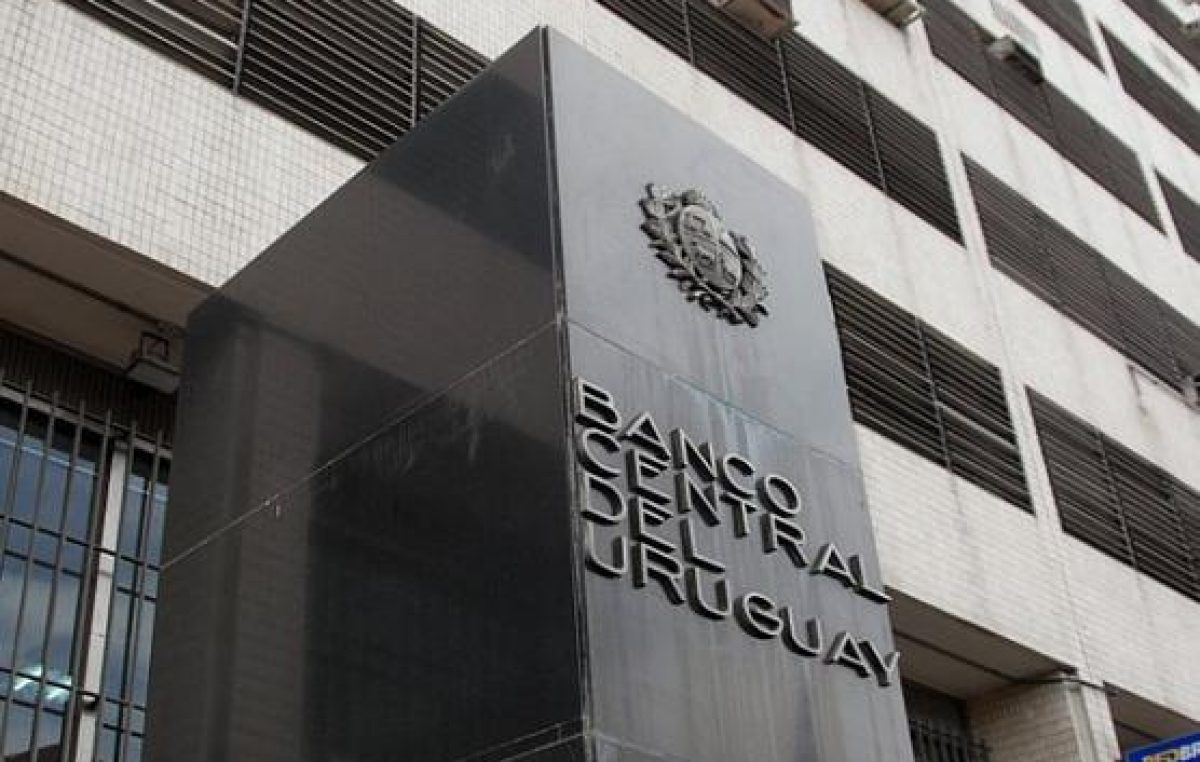 Banco Central del Uruguay será el primero en el mundo en emitir billetes digitales