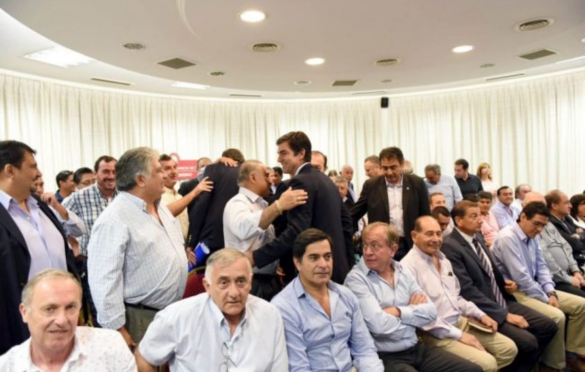 El gobernador de Salta presentó su propuesta para establecer una Tasa de Inspección Municipal única en todo el país