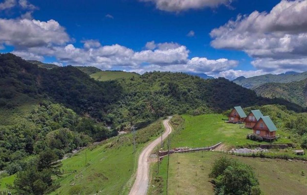 Tiraxi, belleza natural entre árboles y ríos